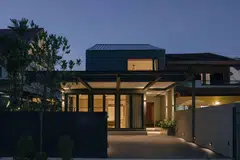 Matou House explores the use of a new architectural wraparound for an old house. 