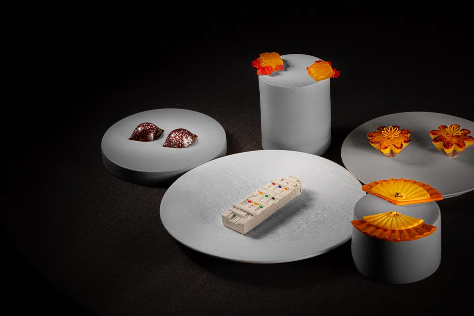 Potong's intricately detailed dishes.