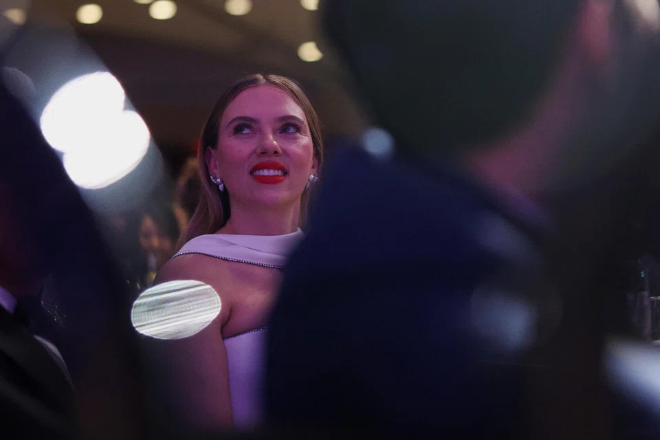 Several observers noted the resemblance with Scarlett Johansson, who voiced the central character in the film Her - a cautionary tale about the future in which a man falls in love with an AI chatbot.