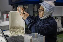 The au Jibun Bank flash Japan manufacturing purchasing managers’ index (PMI) dropped at a slower pace to 49.5 in December from 49.0 in November.