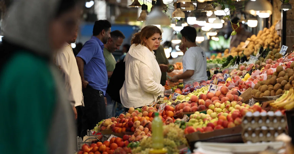 Iran's central bank governor dismisses claims of economic collapse amid ...
