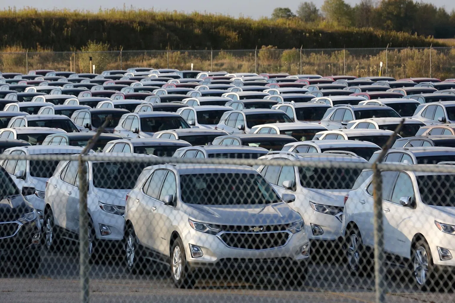 US automakers post high quarterly sales even as chip shortage bites