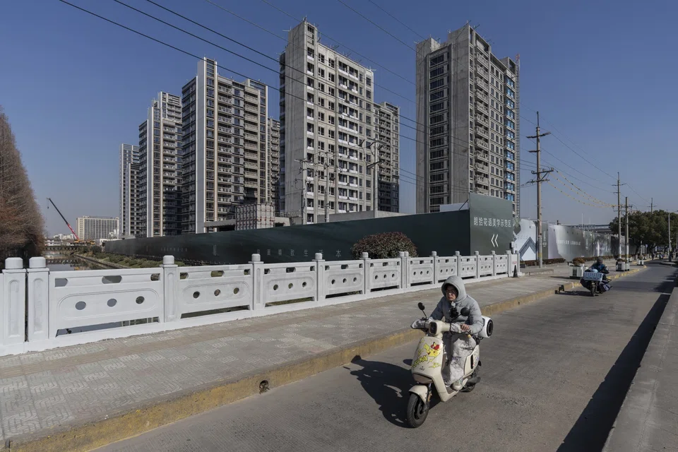 Under the deal, Vanke will provide asset collateral worth up to four billion yuan to Shenzhen Metro through an 18 per cent stake in its property management unit Onewo.