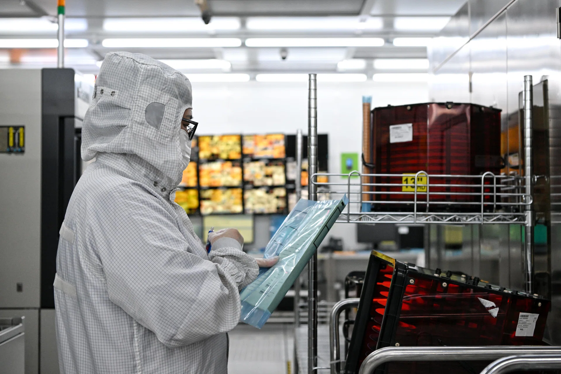 Singapore factory activity dips to neutral in October as electronics expansion slows