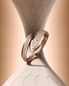 The Serpenti Aeterna in pink gold with diamonds.