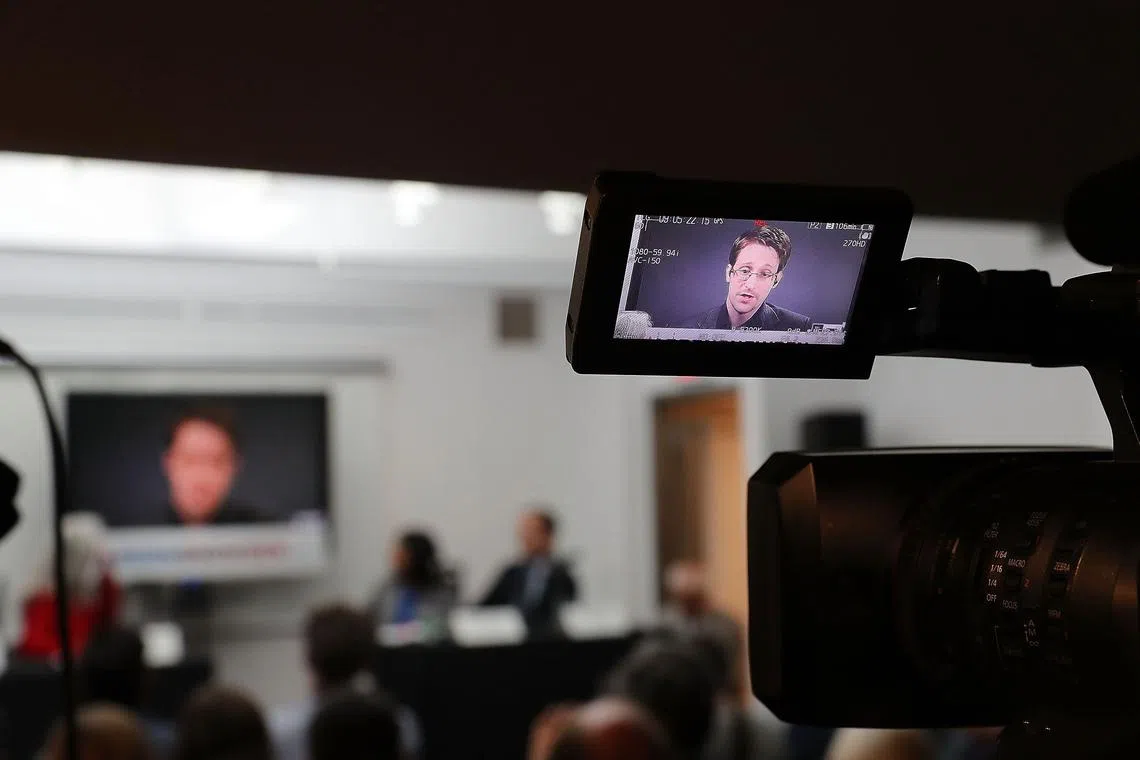 Snowden was a "disgruntled" employee: House committee report