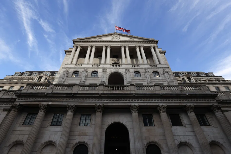The market suffered another day of meltdown as the government vowed to plough ahead with fiscal stimulus that the Bank of England’s chief economist said requires a significant policy response.