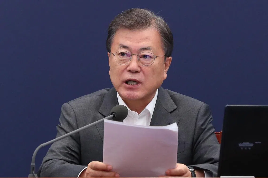 South Korea president apologises for land scandal shaking support