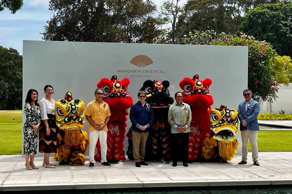 Leaders from Symphony International, Destination Resorts and Hotels, and Mandarin Oriental at the opening of Mandarin Oriental, Desaru Coast.