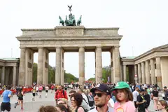 Germany saw a sharp 12 per cent drop in foreign direct investment projects last year, according to an EY survey.