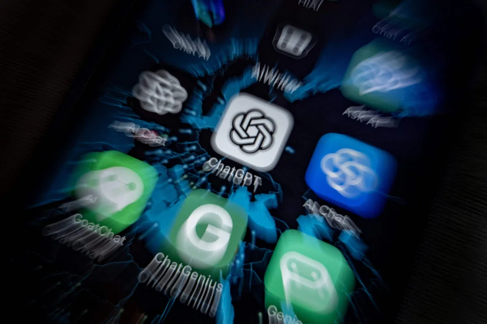 The free basic version of ChatGPT can be used to draft legal documents at no cost; the quality of the AI output will depend on the user’s own expertise and familiarity with the subject matter.