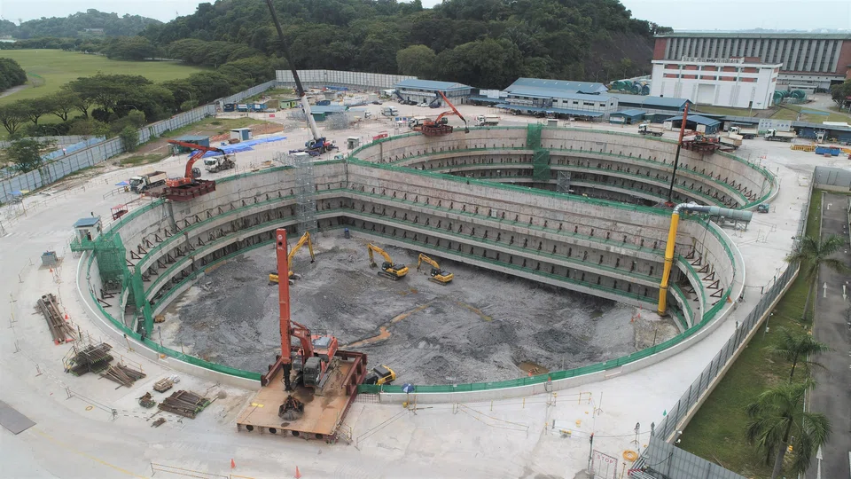 Site overview of the mass excavation for the underground substation. Photo taken in November 2019.