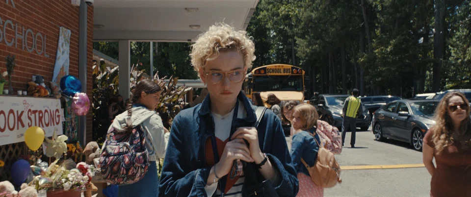 "Weapons", starring Julia Garner as a teacher, tells the story of the mysterious disappearance of a group of children from the same class.  