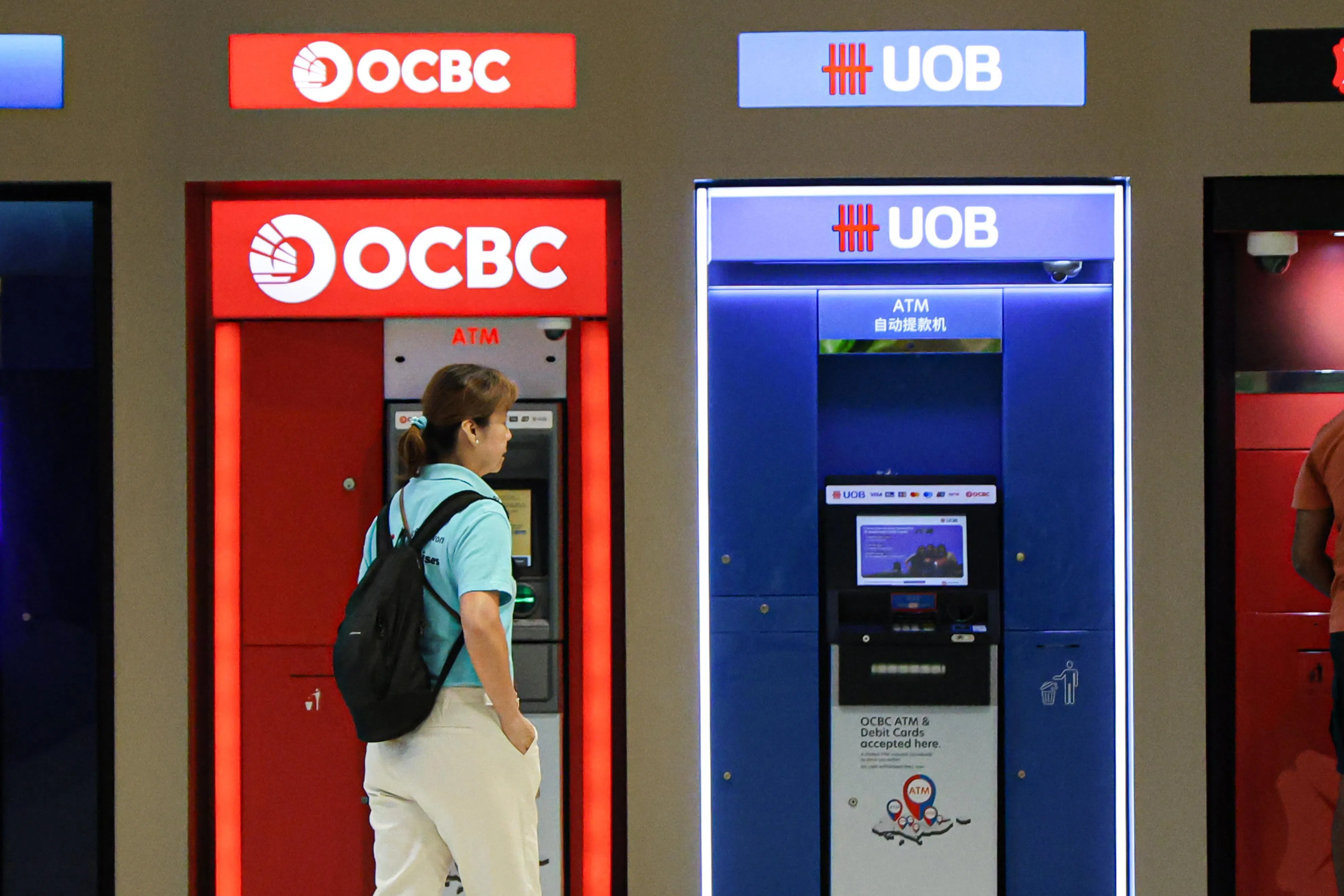 UOB, OCBC hit records, drive STI to all-time high - The Business Times