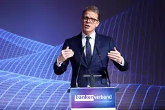 Deutsche Bank CEO Christian Sewing told shareholders the bank was sorry for the glitches and that Deutsche had fallen short of expectations.
