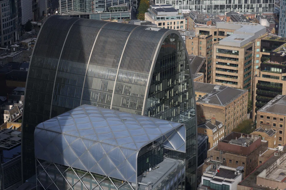 The 21-storey “Can of Ham” building at 70 St Mary’s Axe is one of the few big-ticket office properties put up for sale in Europe in the past few years.