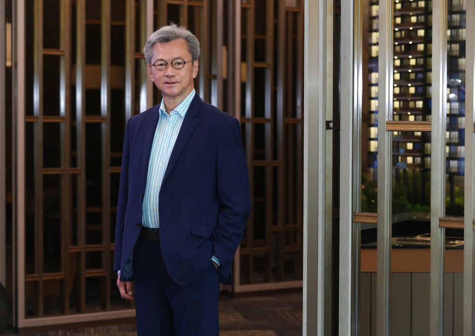 CK Asset is also eyeing some en bloc sites, amongst others, to replenish its landbank here. 