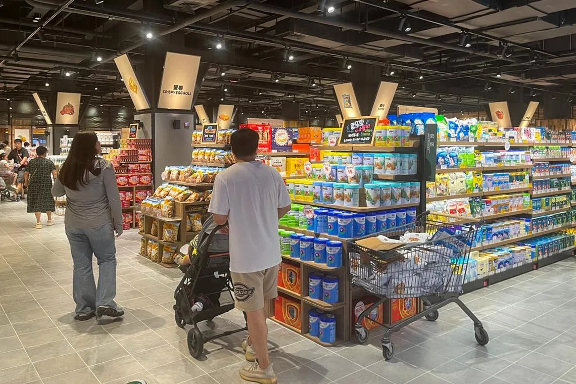 Despite its size and distance from China’s most important cities, Pangdonglai’s influence has percolated through the industry, with smaller chains adopting its model.