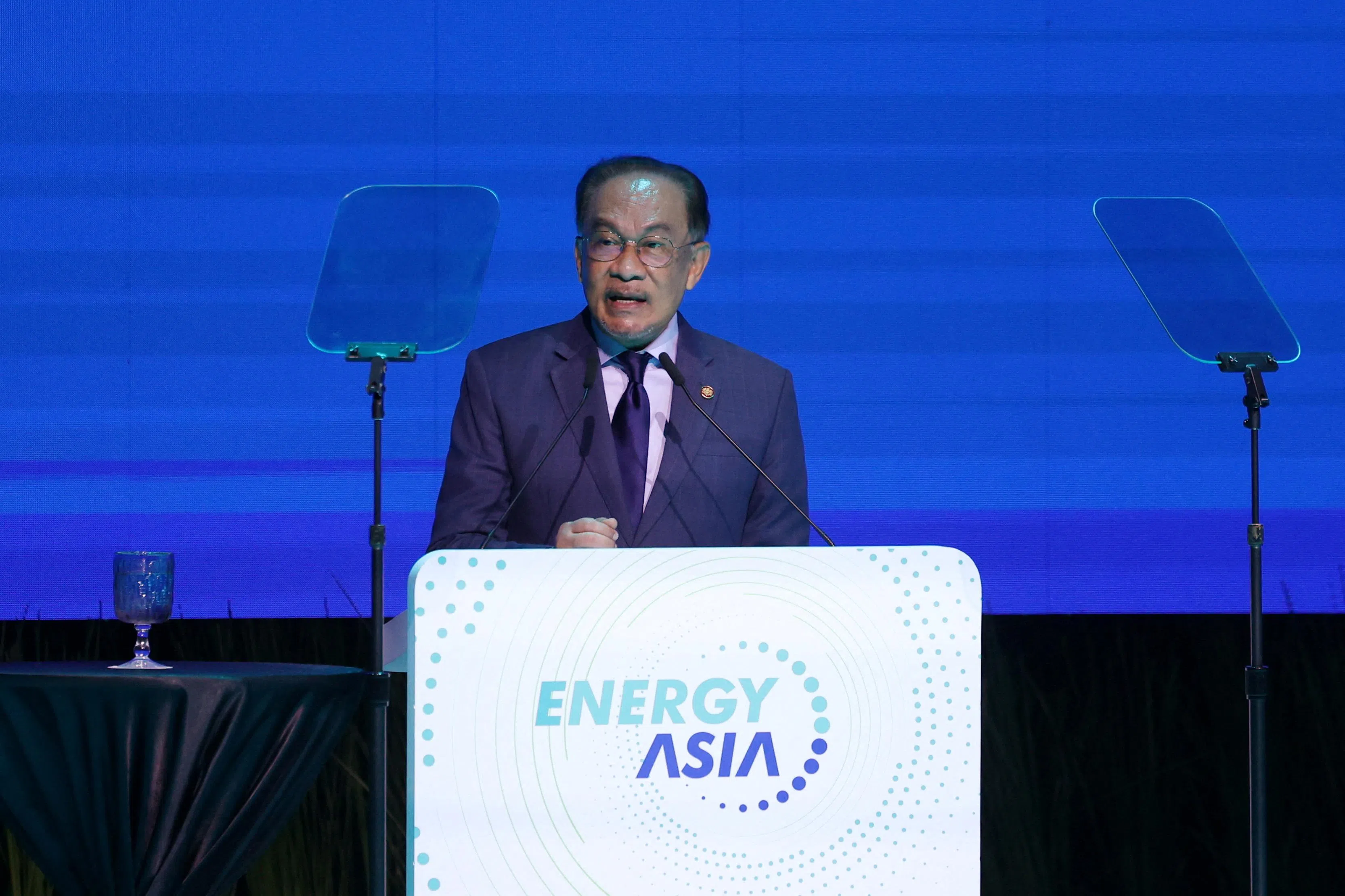 Malaysia’s Anwar says Shell to boost its investments in country by RM9 ...