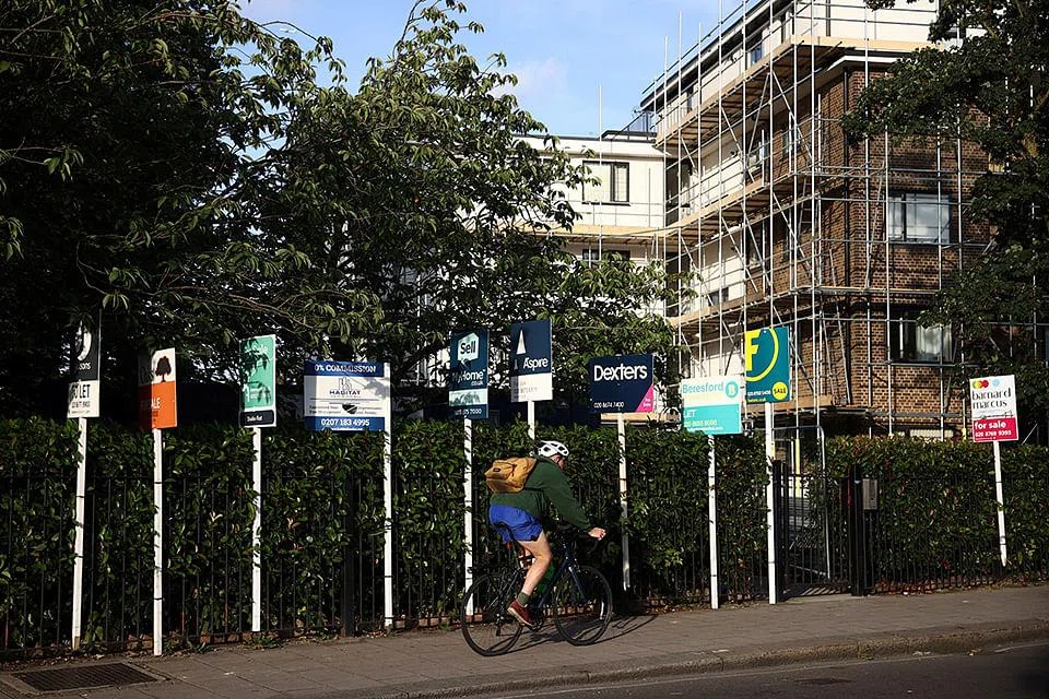 According to Crisis, almost a third of associations report that pre-tenancy affordability checks often lead to a housing applicant being deemed “unsuitable.”