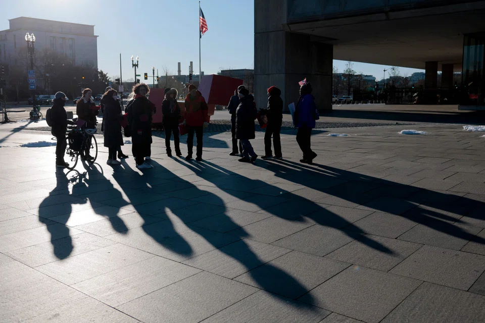 The advance in hiring was led by healthcare, transportation and financial activities. 