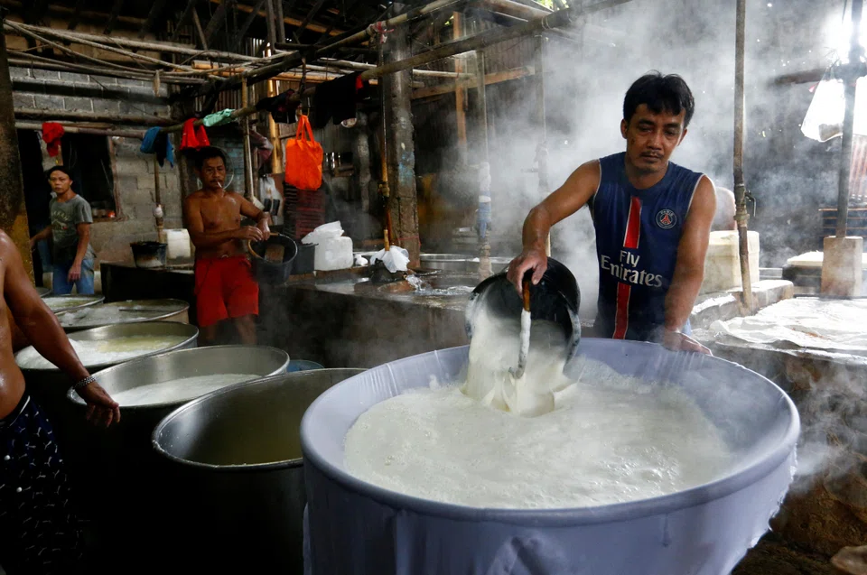 Above: Workers cooking soybeans at an Indonesian factory in 2021. For soybeans, Indonesia already buys most of its cargoes from the US to meet rising demand for tofu and tempeh.