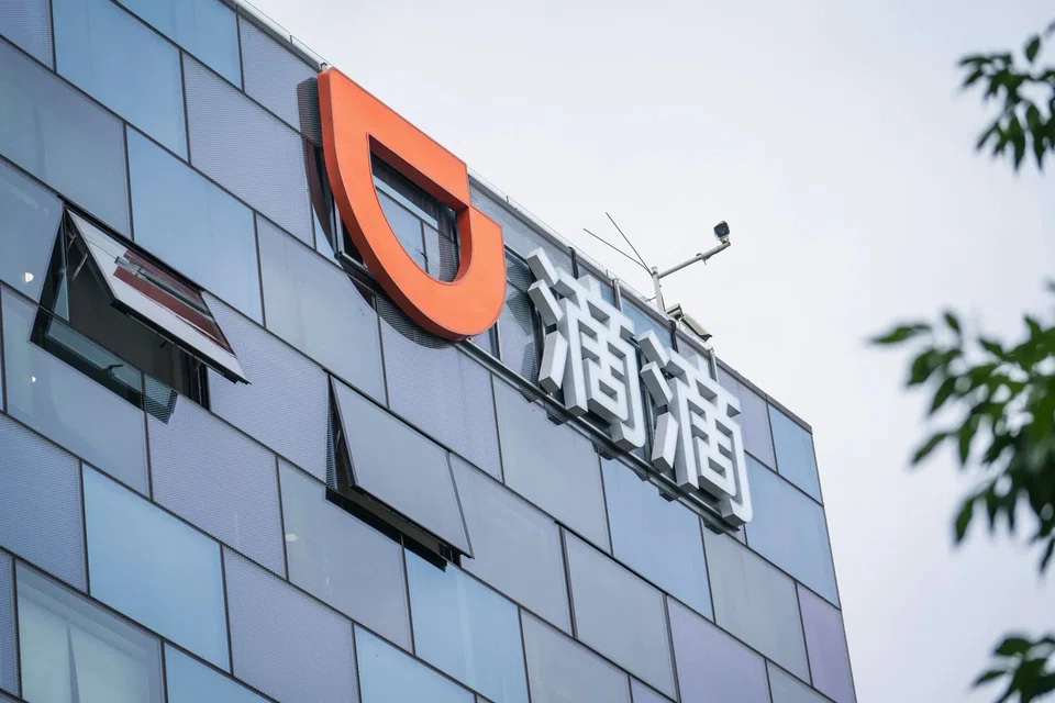 Didi Global swung to a net income of 929 million yuan (S$172 million) for the September quarter, versus a year-ago loss.