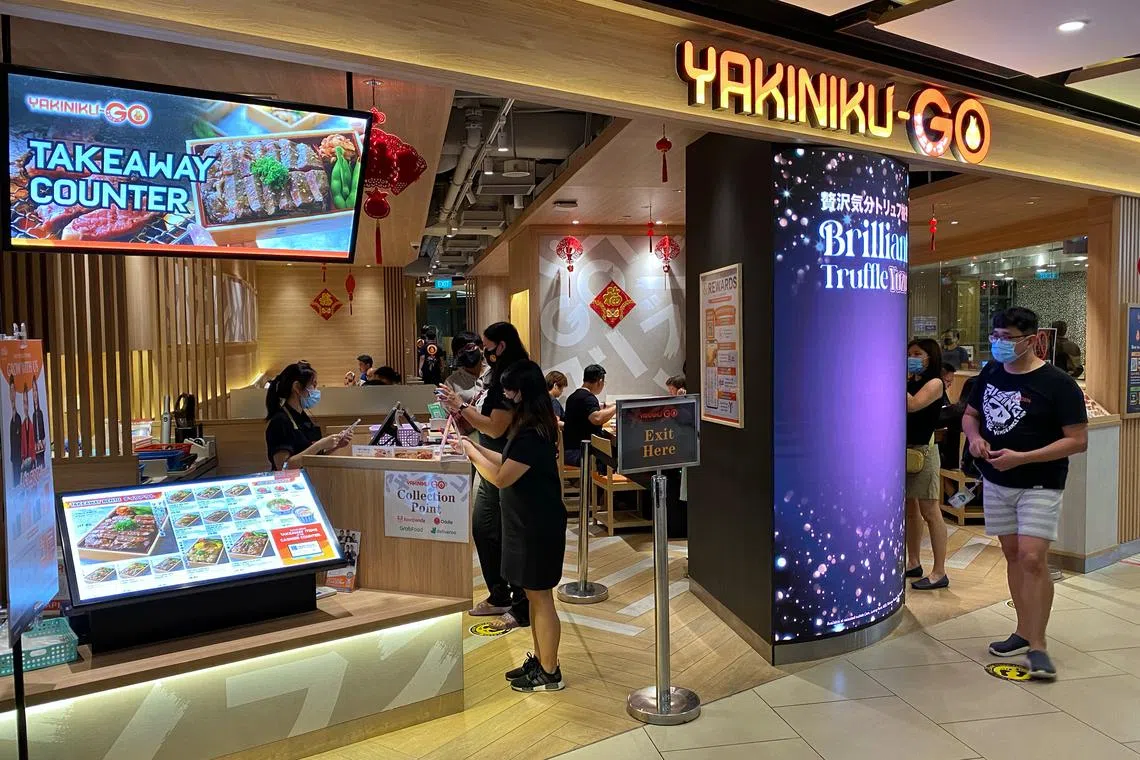 RE&S operates Japanese food and beverage outlets in Singapore and Malaysia, including popular brands such as Yakiniku-Go, Ichiban Boshi, Kuriya Japanese Market and Gokoku.