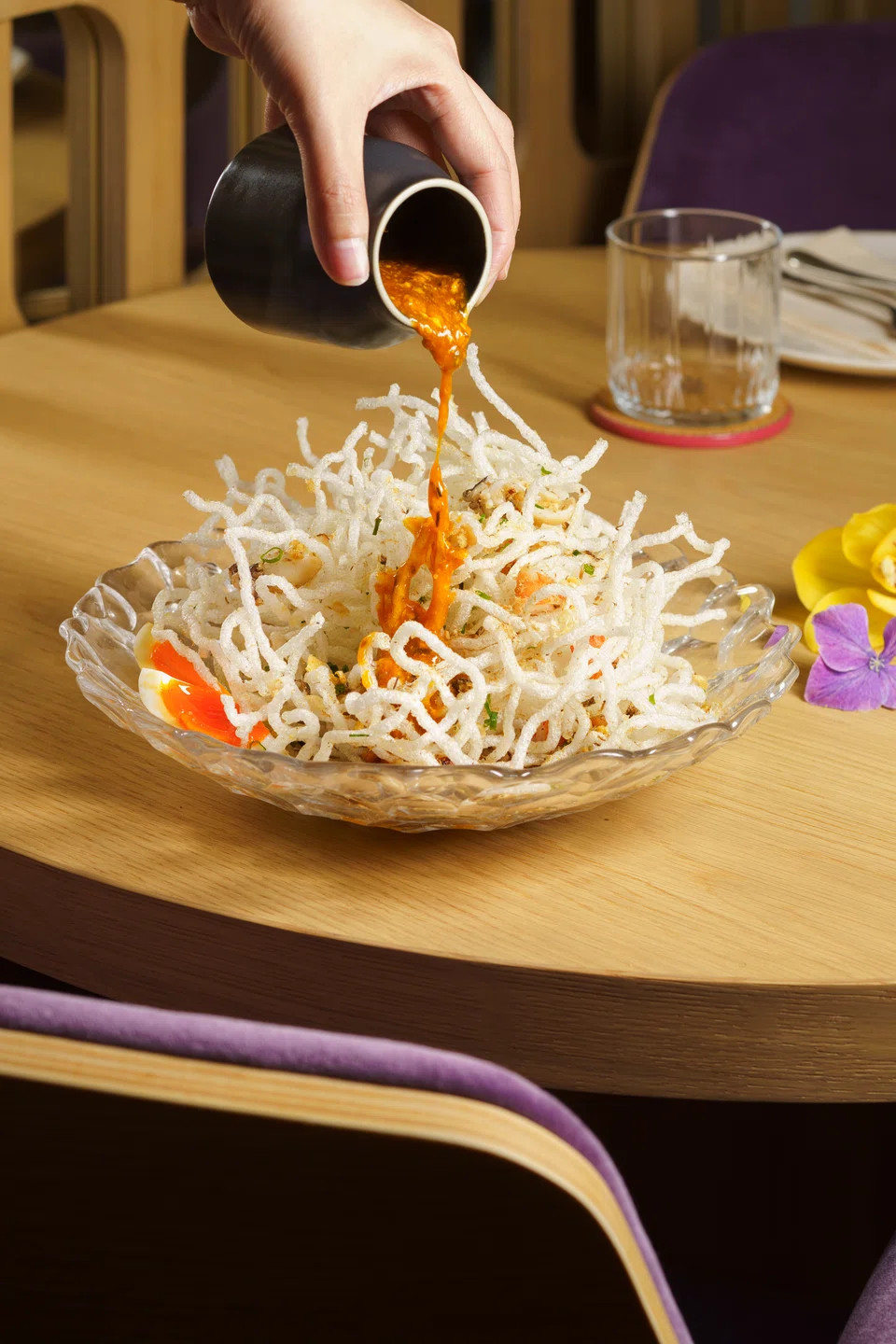 Crispy glass noodles in rich prawn gravy is a winner.