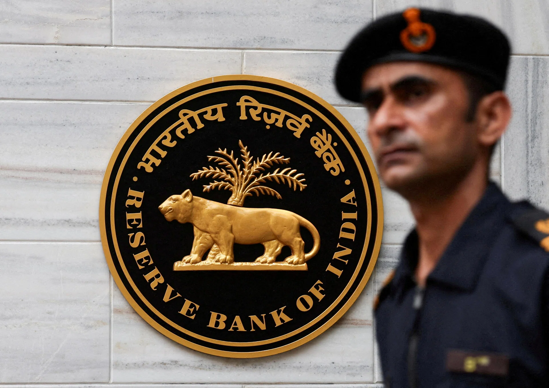 Record reserves boost India central bank’s firepower to shield rupee