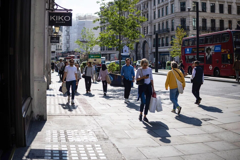 Hot, dry weather means fruit and vegetable prices are reducing yields, the BRC says.