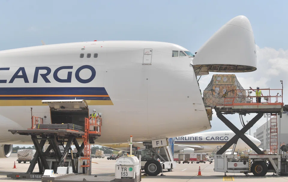 E-commerce and the spillover from ocean freight have been said to contribute to more air freight movement. 