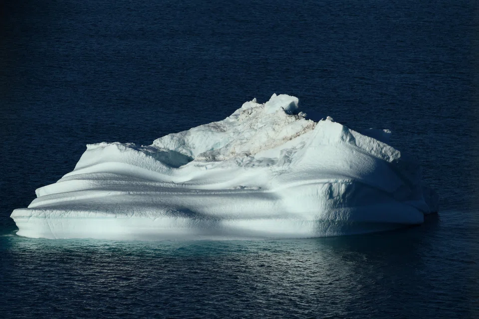 The consensus forecast is slower, robust growth built upon economic resilience but despite that, the risk of hitting icebergs is growing.