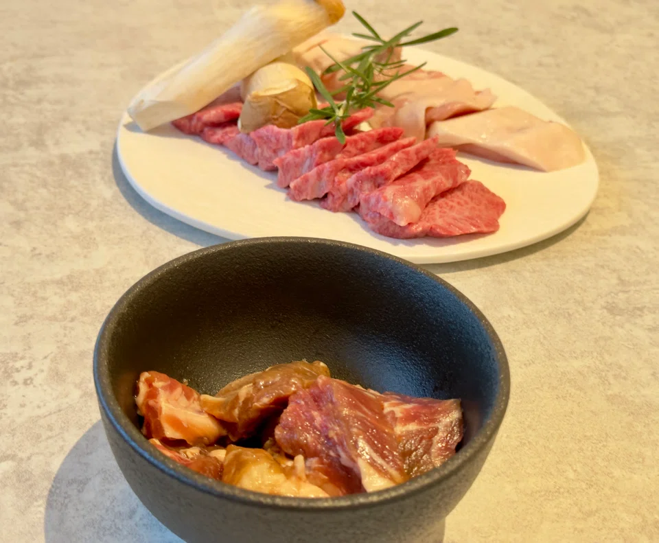 Boneless short rib, pork jowl and marinated short rib can be ordered a la carte.