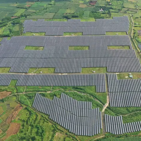 Over 20 power giants press Vietnam over clean energy row