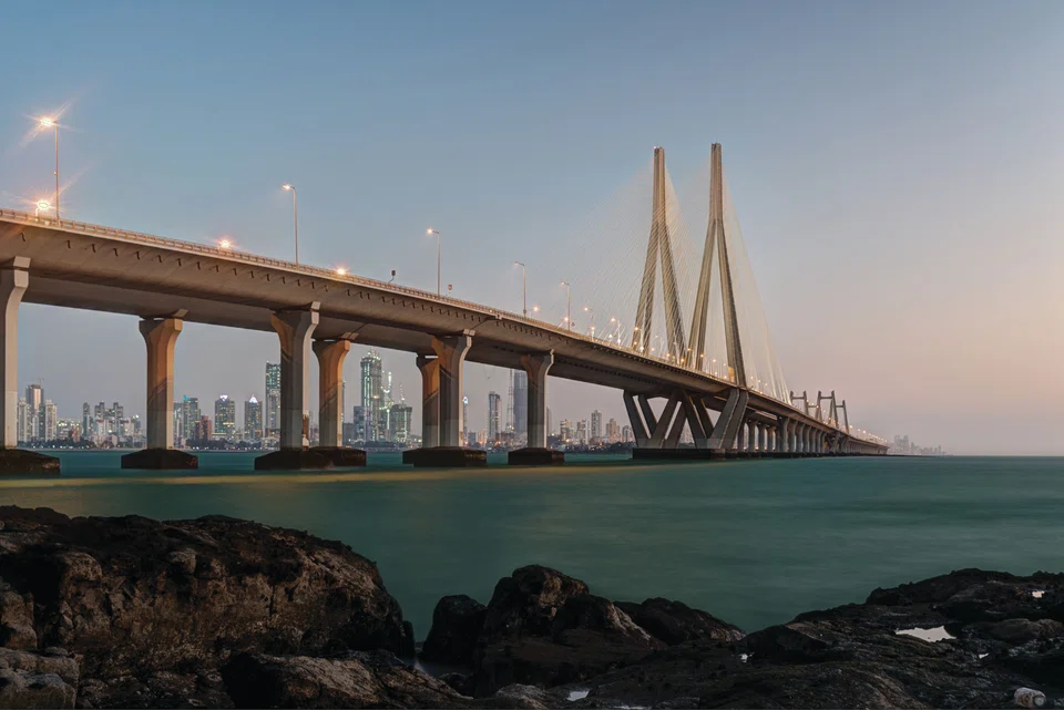 Playing on the bank’s open architecture strengths, its clients have access to private markets to generate income from real estate and infrastructure assets.