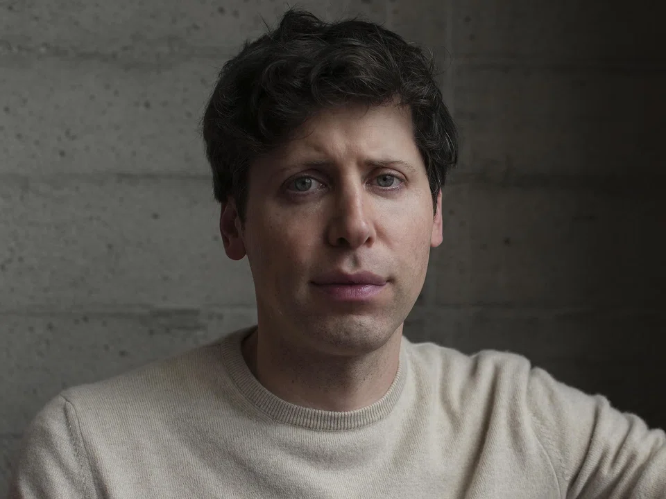 If he does not return to OpenAI, Sam Altman has been considering launching a new venture, possibly with former staffers of OpenAI, according to several people.