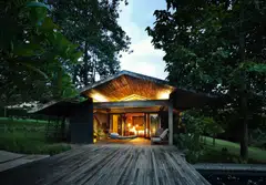 Piang Dao Mind Retreat evokes a cave-like feeling, a place for the inner self to feel safe with minimal distractions, says landscape architect and sculptor Colin K Okashimo.