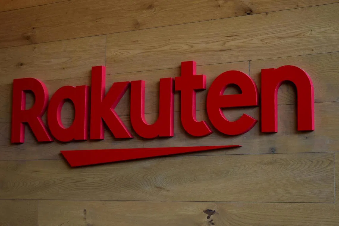 Rakuten says it plans to use the funds from the current offering to redeem yen notes that have call options late next year.     