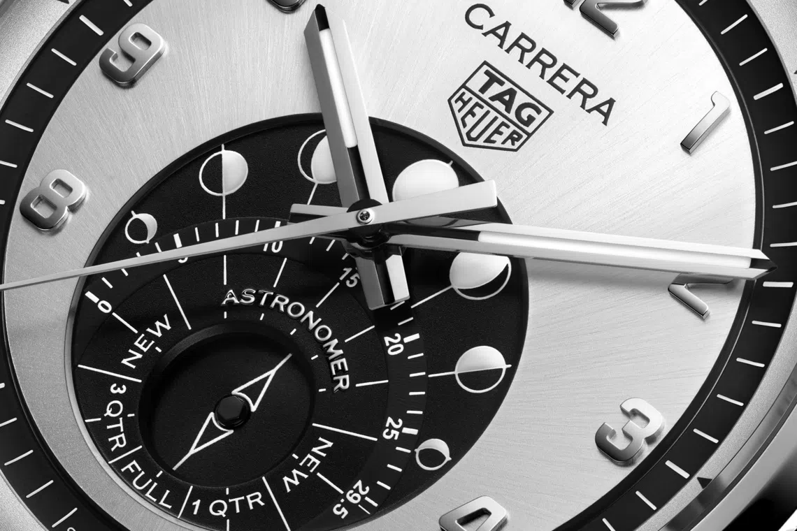 Tag Heuer has chosen scientific precision as the design principle of the moonphase display for the Carrera Astronomer watches.