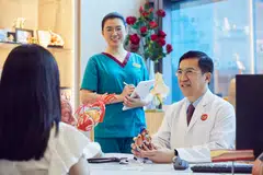 Dr Michael Lim (right), Medical Director, Senior Consultant Physician/Cardiologist, Royal Healthcare Heart, Stroke &amp; Cancer Centre. MBBS, MRCP (UK), M MED (Int Med), FAMS (Cardiology), FRCP (Edin)