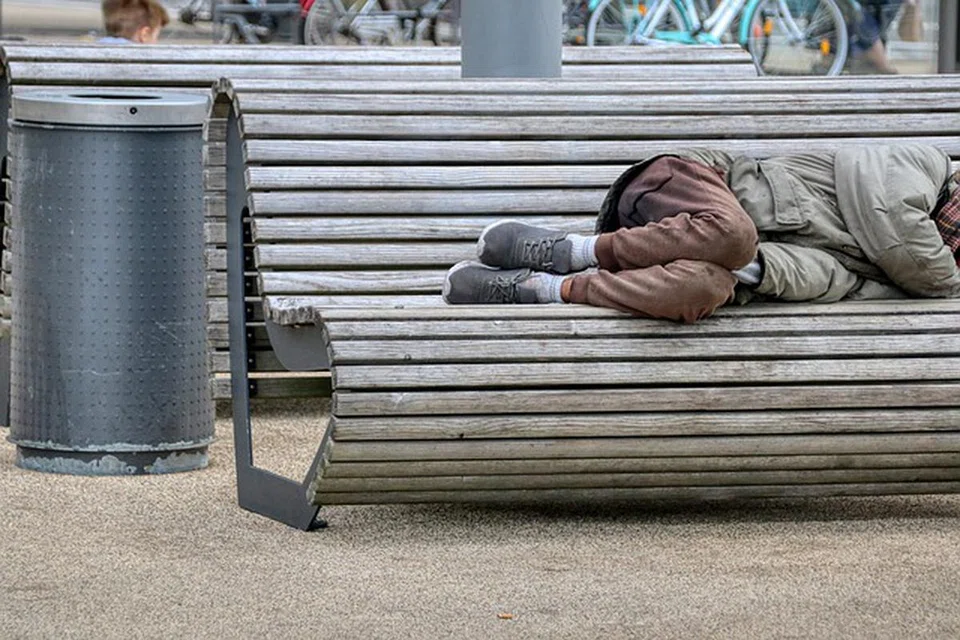 Homelessness in the US is mainly due to poverty and a lack of affordable housing.