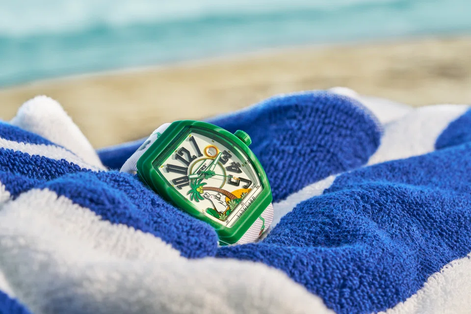 The rabbits frolic amid lush vegetation on the Tropical Green model.             