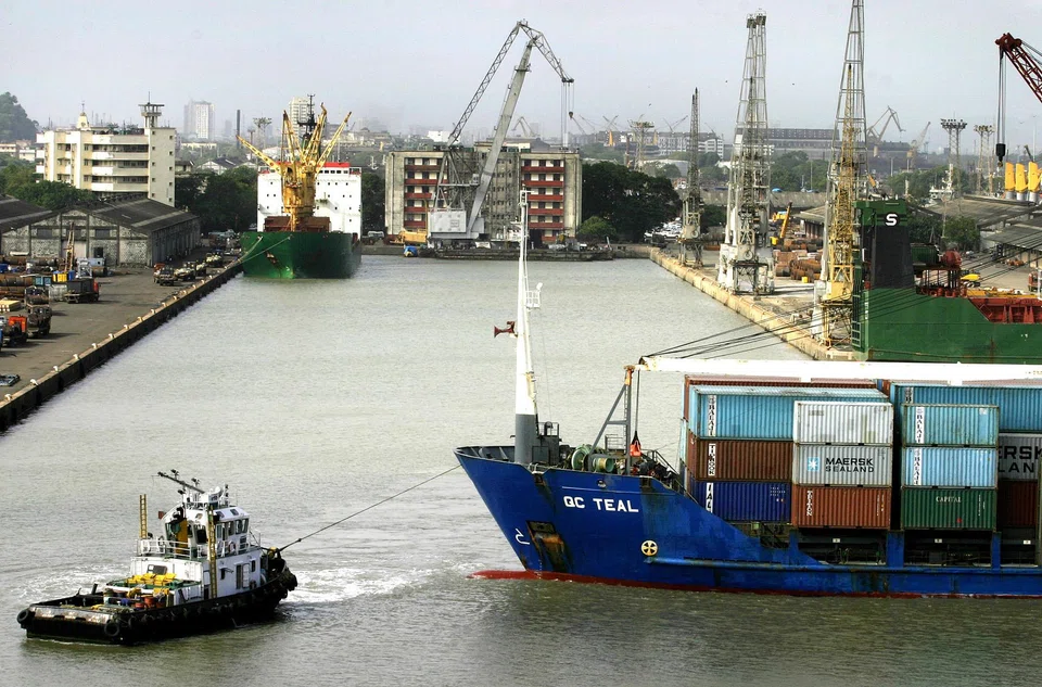 Imports grew 3.9 per cent in October from a year earlier to US$66.3 billion, while exports rose 17.3 per cent to US$39.2 billion. 