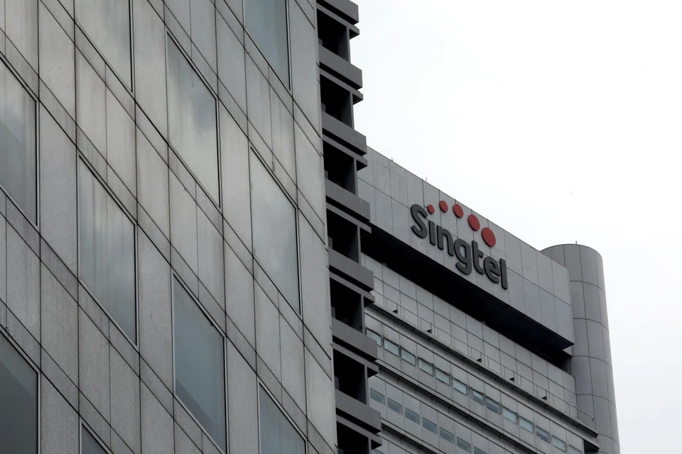 Singapore's emergency and business hotlines are now functioning after an hours-long Singtel landline outage on Tuesday. 