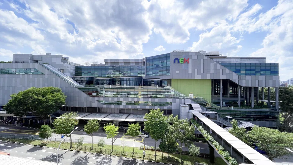Frasers Centrepoint Trust owns four of Singapore’s top 10 largest prime suburban malls (by net lettable area).