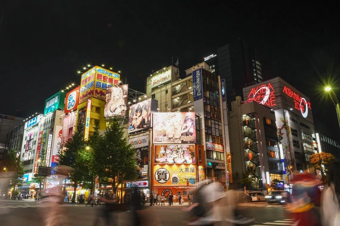 The Tokyo core consumer price index, which excludes volatile fresh food but includes fuel costs, rose 2.5 per cent in September from a year earlier, slower than a median market forecast for a 2.8 per cent gain.