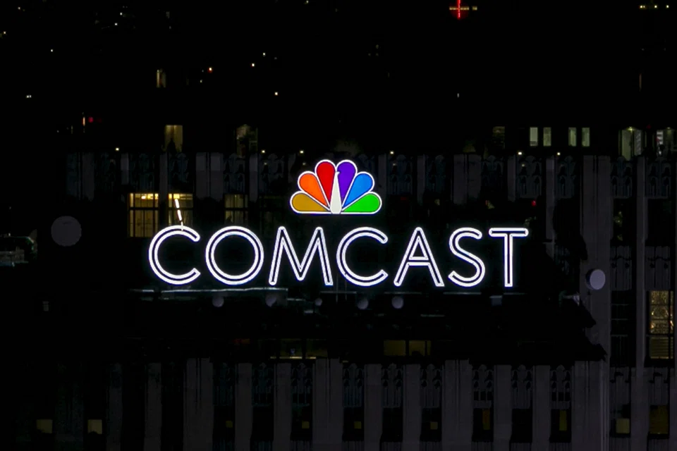Comcast's revenue rises 2.3 per cent to US$31.25 billion in the fourth quarter, beating analysts’ estimates of US$30.51 billion