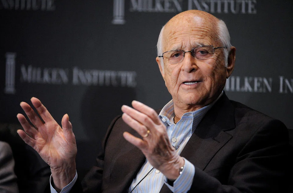 Lear, who won six Emmy awards for his work in television, was known for his campaigning for liberal causes, including voting rights, and worked well into his 90s.