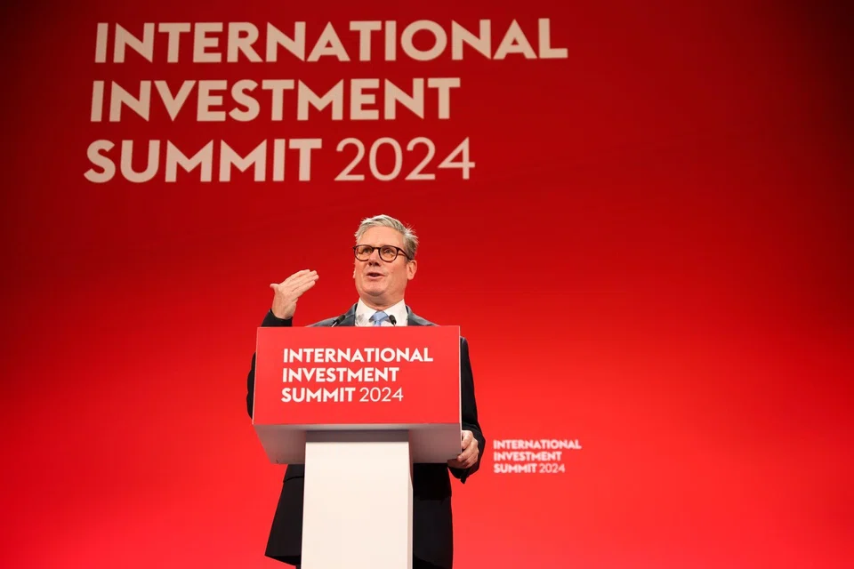 “We will make sure that every regulator in this country takes growth as seriously as this room does,” PM Keir Starmer said in his speech, adding that ministers will “rip out the bureaucracy that blocks investment.”